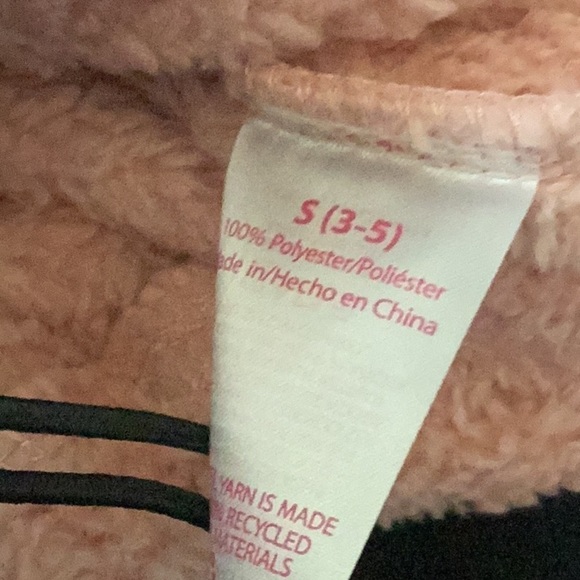 SIZE small no boundaries plush pullover sweatshirt/ jacket. Peachy/ pink - Picture 3 of 9